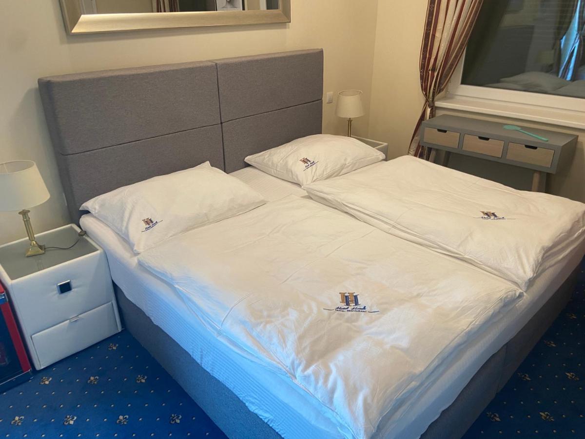 Hotel Restaurant Hesch Gabersdorf Екстер'єр фото