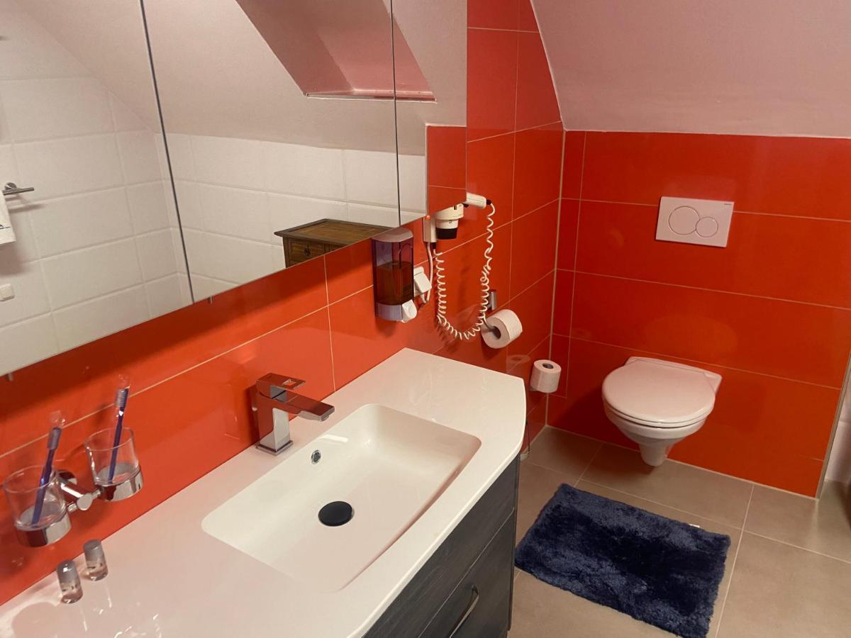 Hotel Restaurant Hesch Gabersdorf Екстер'єр фото