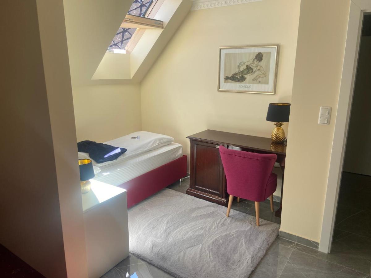 Hotel Restaurant Hesch Gabersdorf Екстер'єр фото