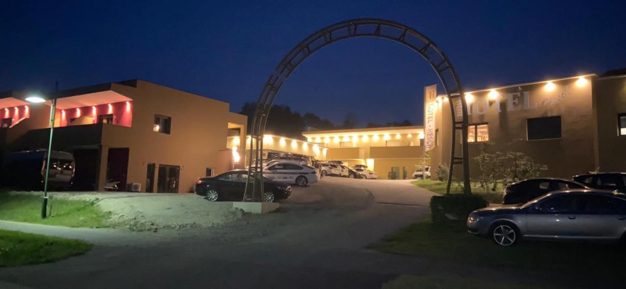 Hotel Restaurant Hesch Gabersdorf Екстер'єр фото